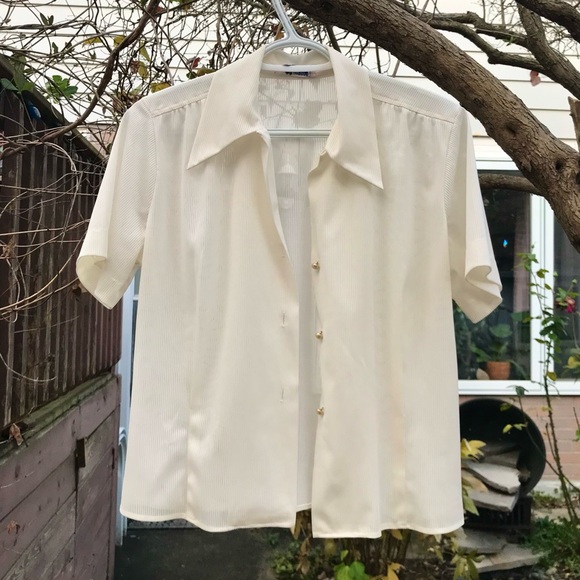 1950s Glenwear Short-Sleeved Blouse - Picture 10 of 11